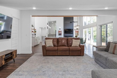 Truly one-of-a-kind lakefront luxury in the heart of downtown - photo 15