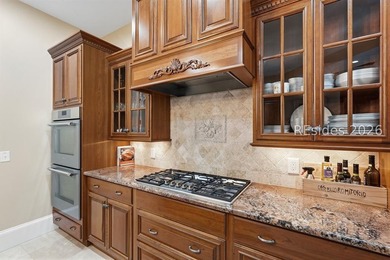 Discover the ultimate in sophisticated Lowcountry living in this - photo 15
