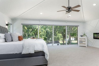 Truly one-of-a-kind lakefront luxury in the heart of downtown - photo 21