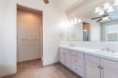 Beautiful home in Quail Lake! Get a $10,000 credit towards your - photo 34