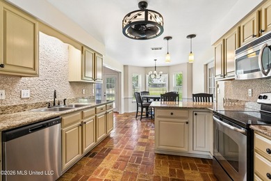 Located in the desirable golf community of Diamondhead, this - photo 7