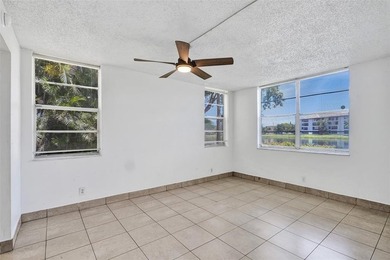 Spacious 2-Bedroom, 2-Bath Condo with Lake Views in Pine Island - photo 7
