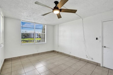 Spacious 2-Bedroom, 2-Bath Condo with Lake Views in Pine Island - photo 9