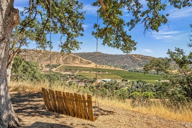Welcome to Stonehouse Cellars Winery & Bed & Barrel, an - photo 12