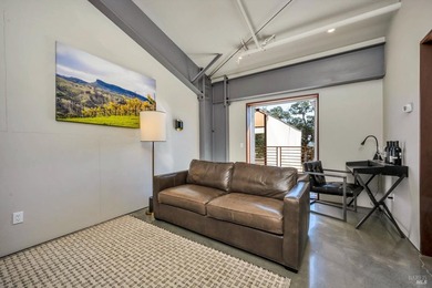 Welcome to Stonehouse Cellars Winery & Bed & Barrel, an - photo 15
