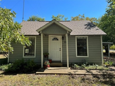 Bois D Arc Lake Home For Sale in Dodd City Texas