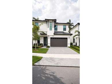 Welcome to this exceptional 4-bedroom, 3.5-bathroom residence in - photo 2