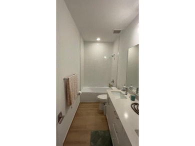 Welcome to this exceptional 4-bedroom, 3.5-bathroom residence in - photo 10