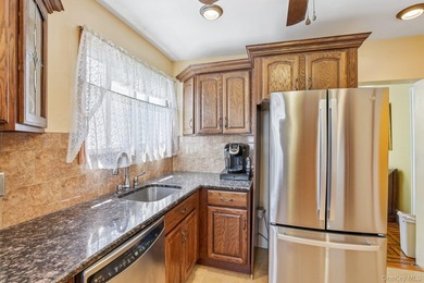 Welcome to this charming Rosedale home offering wonderful space - photo 12