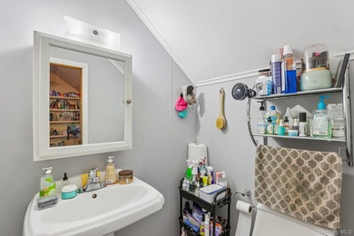 Welcome to this charming Rosedale home offering wonderful space - photo 22