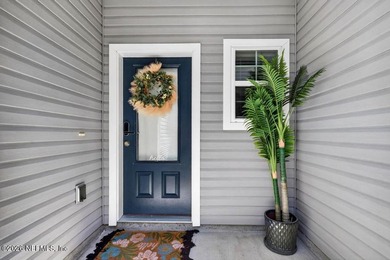 Welcome home to low-maintenance living in the desirable Wells - photo 4