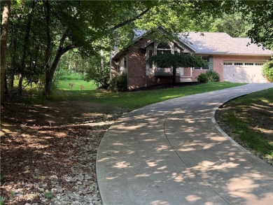 Lake Buckhorn Home For Sale in Millersburg Ohio