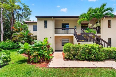 UPDATED UPPER CORNER 2 BED, 2BTH CONDO W/LAKEVIEWS. FRESHLY - photo 3