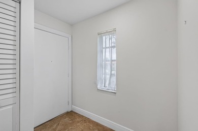 UPDATED UPPER CORNER 2 BED, 2BTH CONDO W/LAKEVIEWS. FRESHLY - photo 6