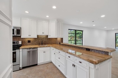 UPDATED UPPER CORNER 2 BED, 2BTH CONDO W/LAKEVIEWS. FRESHLY - photo 9