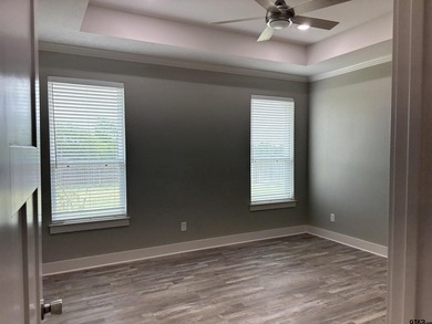 NOW OFFERING $5000 in SELLER CONCESSIONS! Welcome to this - photo 11