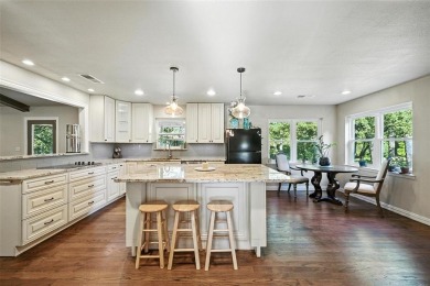 Lake Texoma Home For Sale in Gordonville Texas