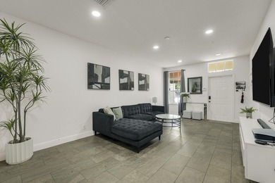Beautifully renovated 3-bedroom, 2.5-bathroom townhome in the - photo 11