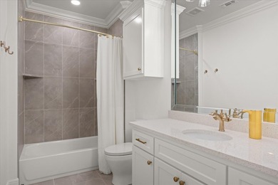MOTIVATED SELLER - BRING AN OFFER! Gorgeous Private Home in - photo 30