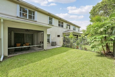 Beautifully renovated 3-bedroom, 2.5-bathroom townhome in the - photo 32