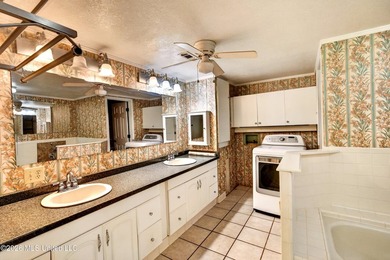 Privacy Galor with 2 Private Lots totaling 1.98 acres in the - photo 50