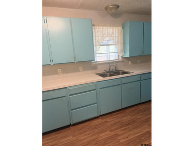 This 2 bed 2 bath home with 1459 sq ft of living space also has - photo 11
