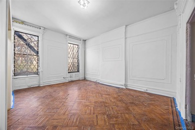 JUST LISTED! SPACIOUS 6 BEDROOM, 3.5 BATH MULTI-FAMILY HOME IN - photo 13
