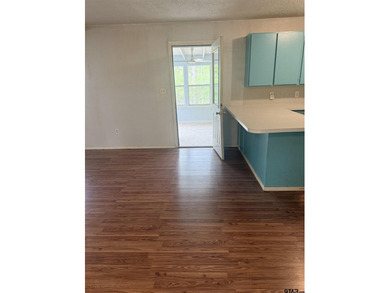 This 2 bed 2 bath home with 1459 sq ft of living space also has - photo 15