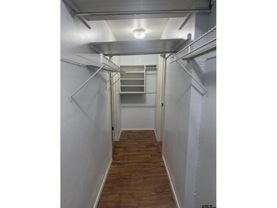 This 2 bed 2 bath home with 1459 sq ft of living space also has - photo 18