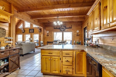Well-kept deep-water lakefront home on Watts Bar Lake in - photo 18