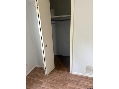 This 2 bed 2 bath home with 1459 sq ft of living space also has - photo 24
