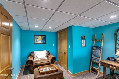 Well-kept deep-water lakefront home on Watts Bar Lake in - photo 45