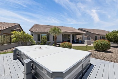 Impeccable private retreat with no neighbors behind! The - photo 5