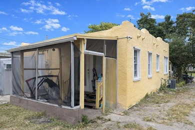 Great opportunity to own a classic Spanish-style home in - photo 9