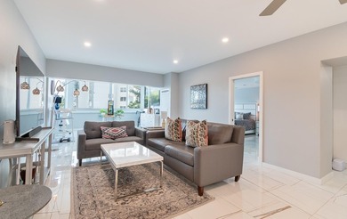 Owner offers a very competitive price. Outstanding 2/2 unit with - photo 3
