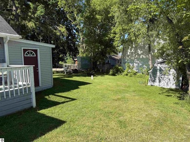 2 Bedroom, 1 Bathroom beautiful home with deeded access to - photo 6