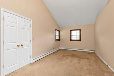 Welcome Home To 21 Beech Place. Colonial Residence On A Quiet - photo 13