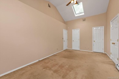 Welcome Home To 21 Beech Place. Colonial Residence On A Quiet - photo 14