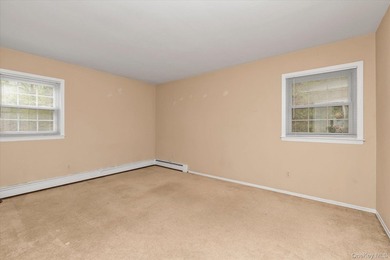 Welcome Home To 21 Beech Place. Colonial Residence On A Quiet - photo 16