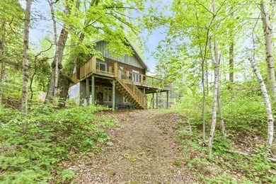 Tucked away at the end of a quiet lane on Centennial Lake, 176 - photo 17