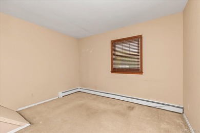 Welcome Home To 21 Beech Place. Colonial Residence On A Quiet - photo 18