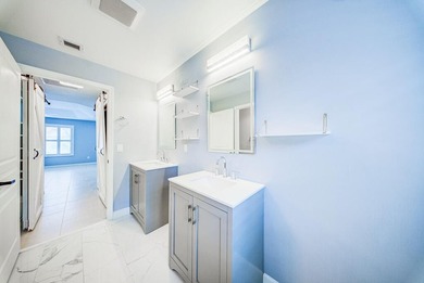 Welcome to this beautifully maintained 4-bedroom, 2.5-bathroom - photo 27