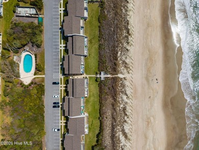 Amazing ocean views and effortless coastal living await in this - photo 39