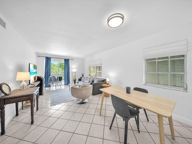 Welcome to Royal Caribbean Club in Coral Gables! This spacious - photo 4