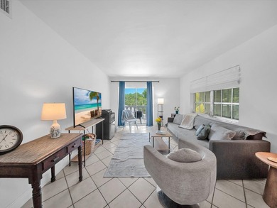 Welcome to Royal Caribbean Club in Coral Gables! This spacious - photo 6