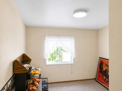 Country living with manageable 2.90 acres! Conveniently located - photo 10