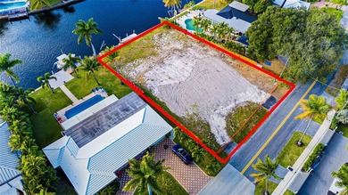 Waterfront Lot on Middle River Drive. Old home has been cleared - photo 3