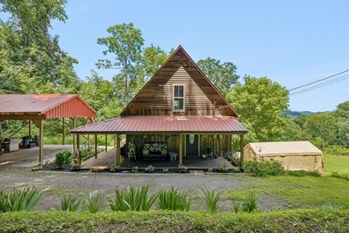 Secluded hillside retreat overlooking beautiful Cordell Hull