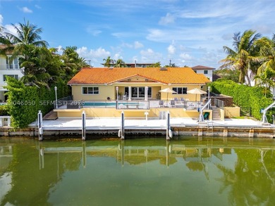 Rarely does a property combine 100 FEET OF WATERFRONT, direct - photo 5
