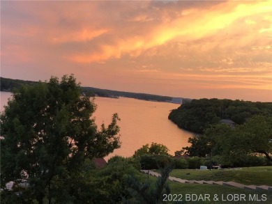 Lake of the Ozarks Condo For Sale in Lake  Ozark Missouri